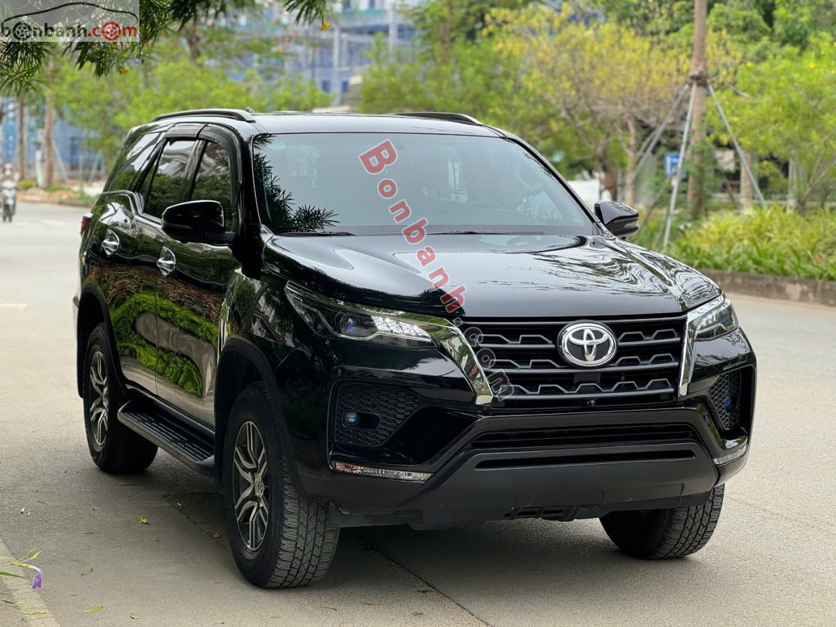 Toyota Fortuner 2.7V 4x2 AT 2021 - 885 Triệu 2