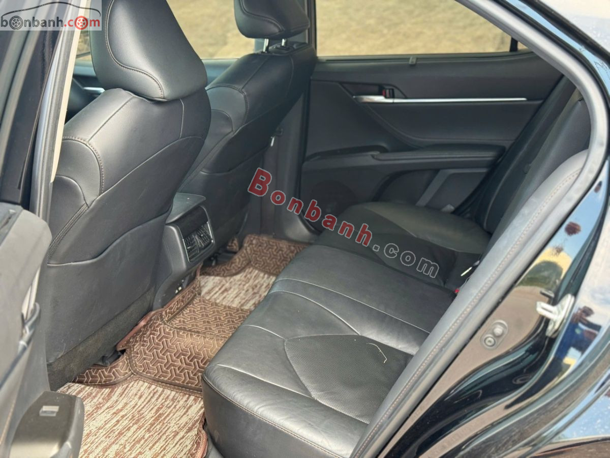 Toyota Camry 2.0Q 2023 - 995 Triệu 10