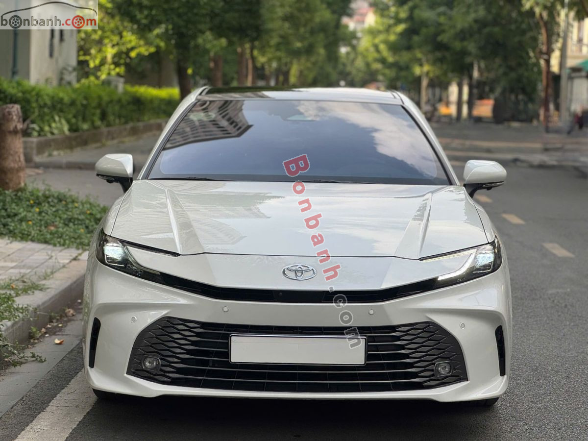 Toyota Camry 2.5 HEV Top 2025 - 1 Tỷ 435 Triệu