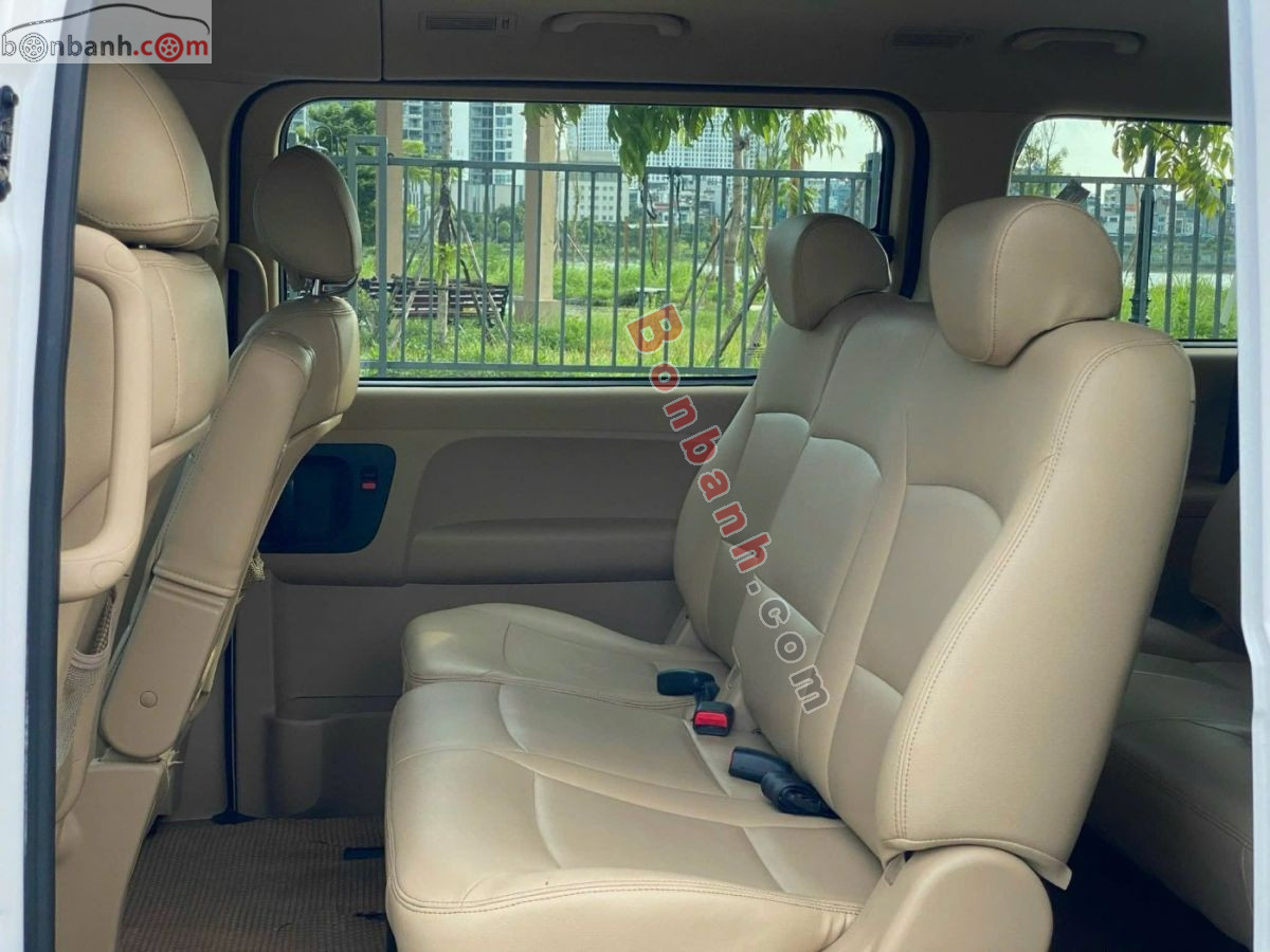 Hyundai Grand Starex 2.4 AT 2016 - 555 Triệu 10