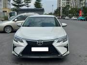 Bán xe Toyota Camry 2.0E 2018 giá 648 Triệu - Hà Nội