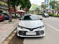 Bán xe Toyota Camry 2.5Q 2019 giá 890 Triệu - Hà Nội