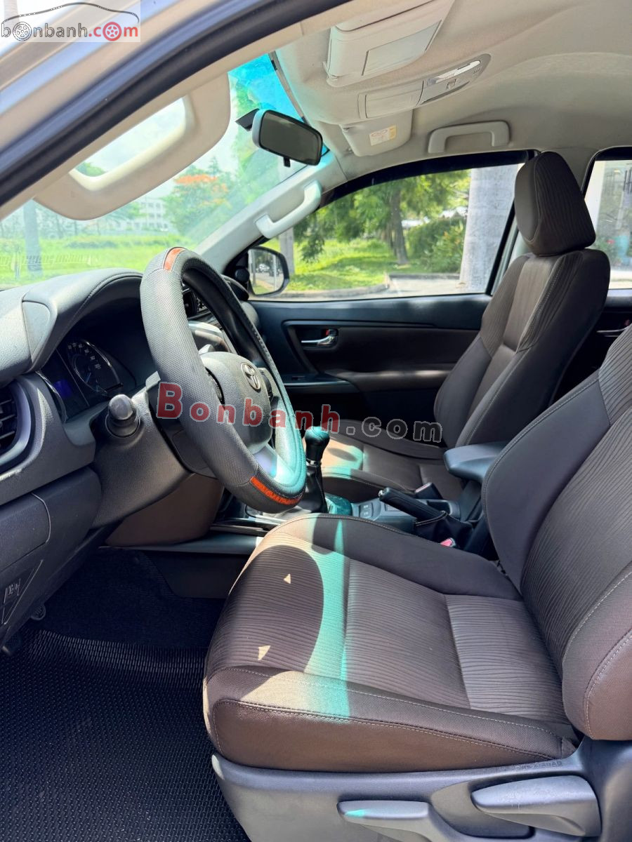 Toyota Fortuner 2.4G 4x2 MT 2019 - 615 Triệu 8