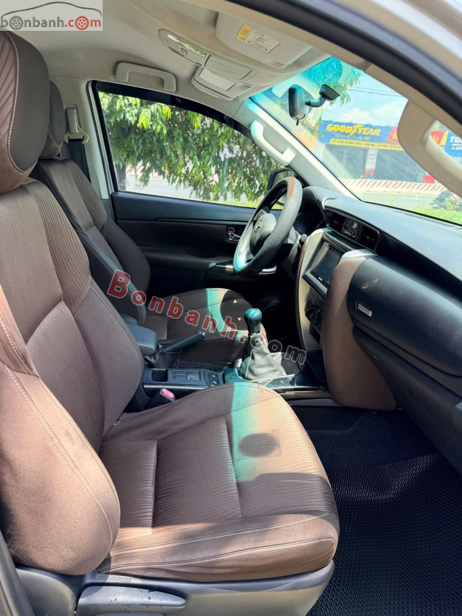 Toyota Fortuner 2.4G 4x2 MT 2019 - 615 Triệu 9