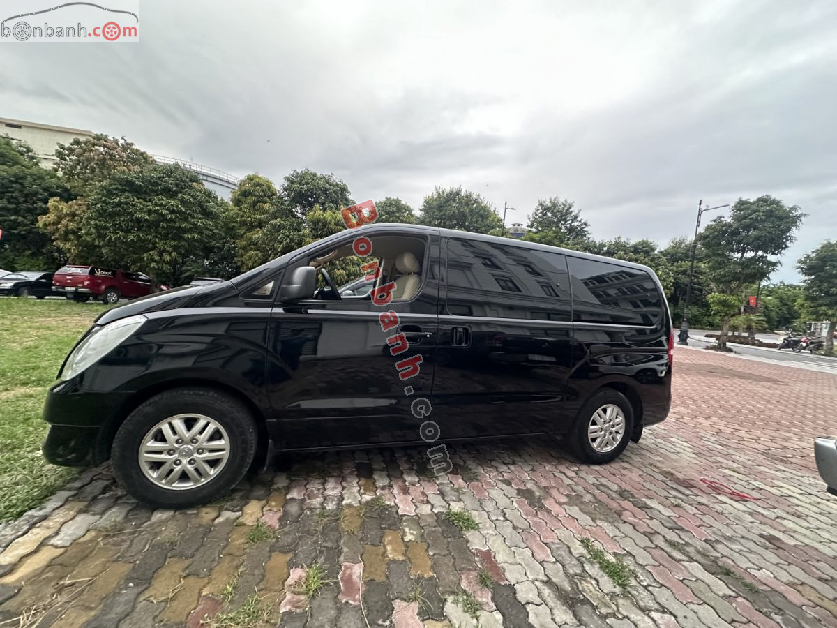 Hyundai Grand Starex 2.5 MT 2016 - 435 Triệu 2