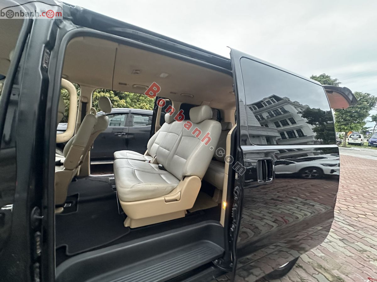 Hyundai Grand Starex 2.5 MT 2016 - 435 Triệu 10