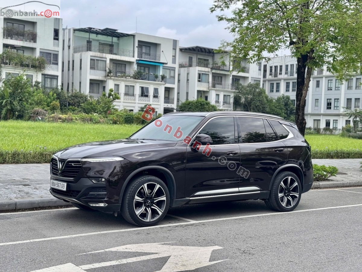 VinFast Lux SA 2.0 Premium 2.0 AT 2020 - 605 Triệu