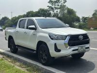 Bán xe Toyota Hilux 2.4L 4x2 AT 2021 giá 635 Triệu - Quảng Ninh