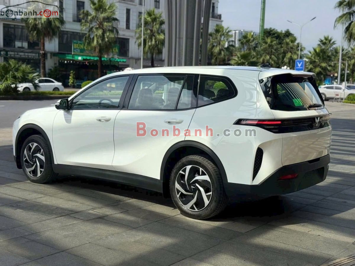 VinFast Limo Green AT 2026 - 622 Triệu 4