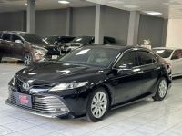 can ban xe oto cu nhap khau Toyota Camry 2.0G 2022