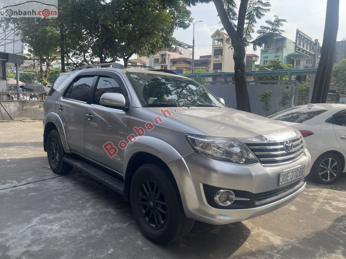 Toyota Fortuner 2.7V 4X2 AT 2016 - 445 Triệu 2
