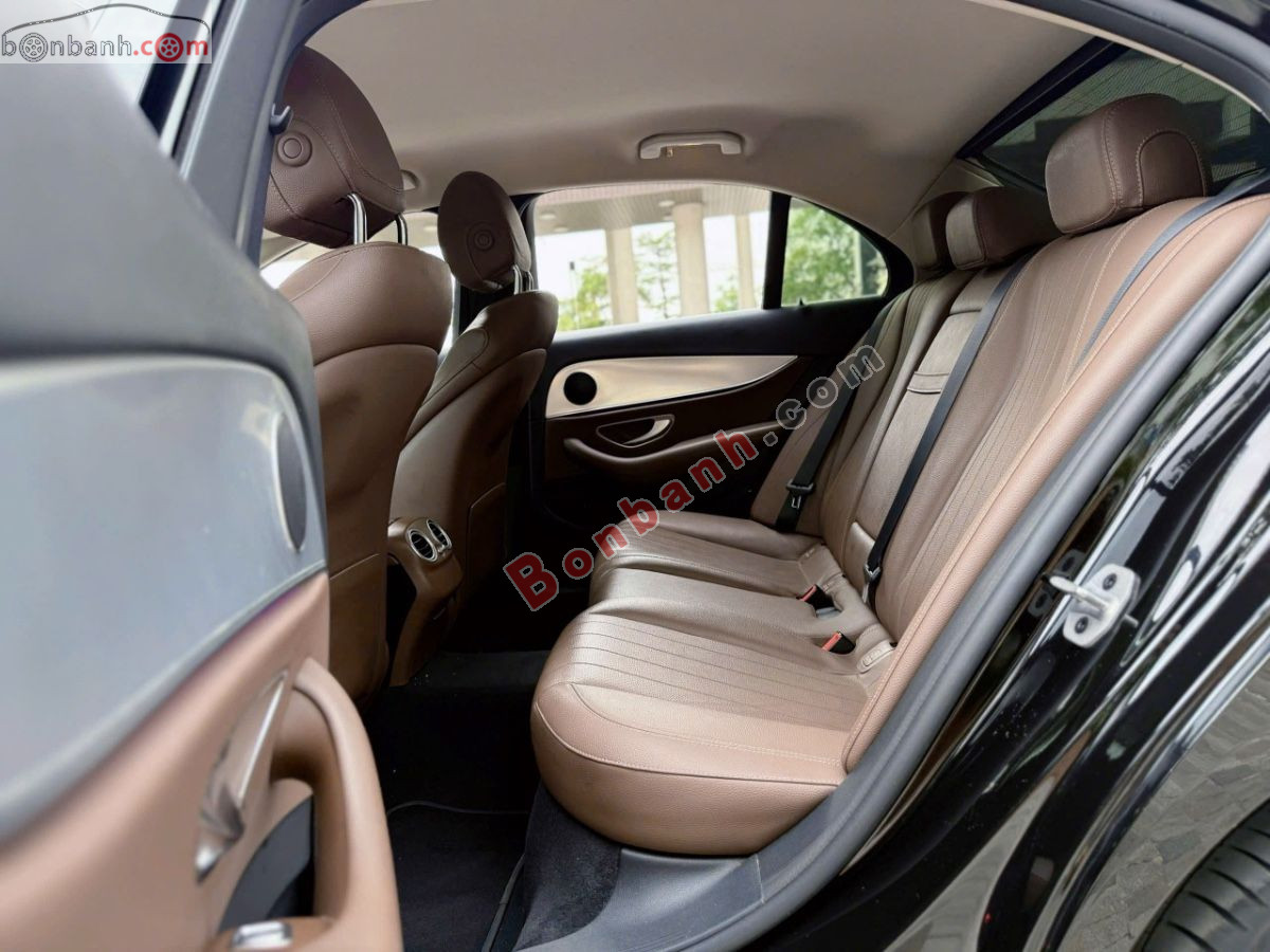 Mercedes Benz E class E180 2022 - 1 Tỷ 338 Triệu 9