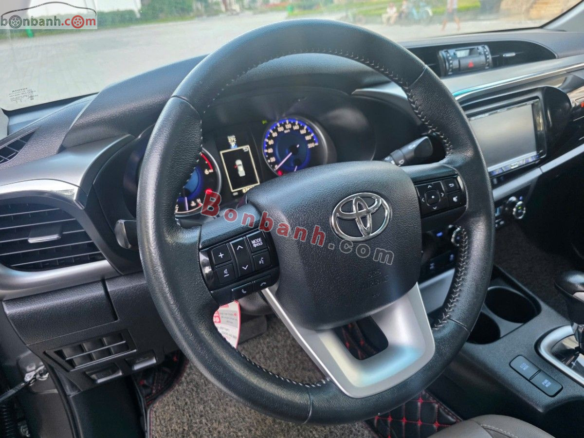 Toyota Hilux 2.8G 4x4 AT 2016 - 595 Triệu 7