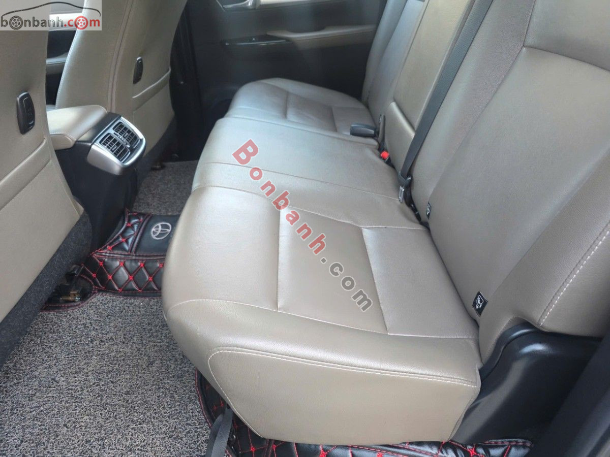 Toyota Hilux 2.8G 4x4 AT 2016 - 595 Triệu 8