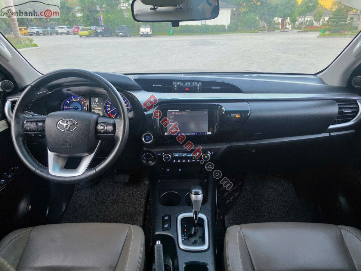 Toyota Hilux 2.8G 4x4 AT 2016 - 595 Triệu 10