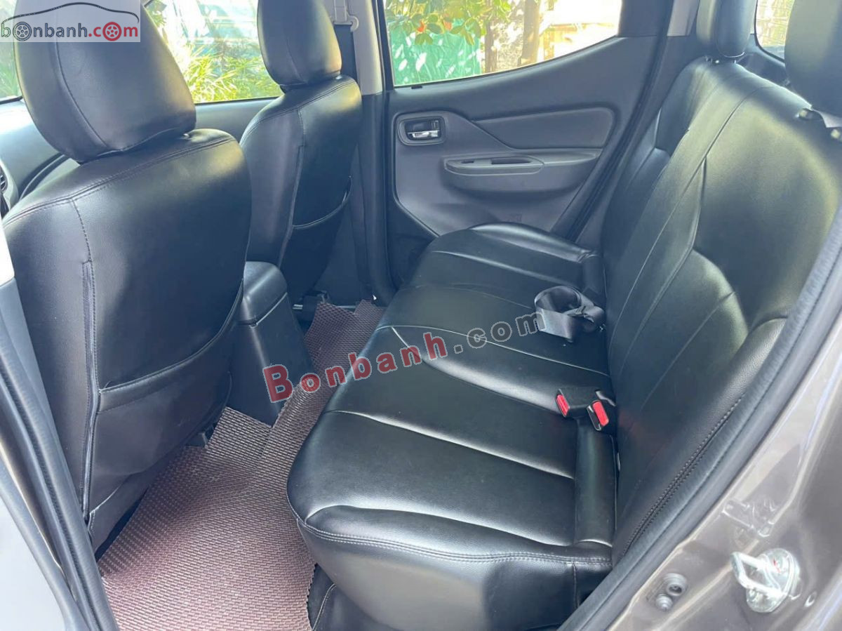 Mitsubishi Triton 4x2 AT 2019 - 380 Triệu 9