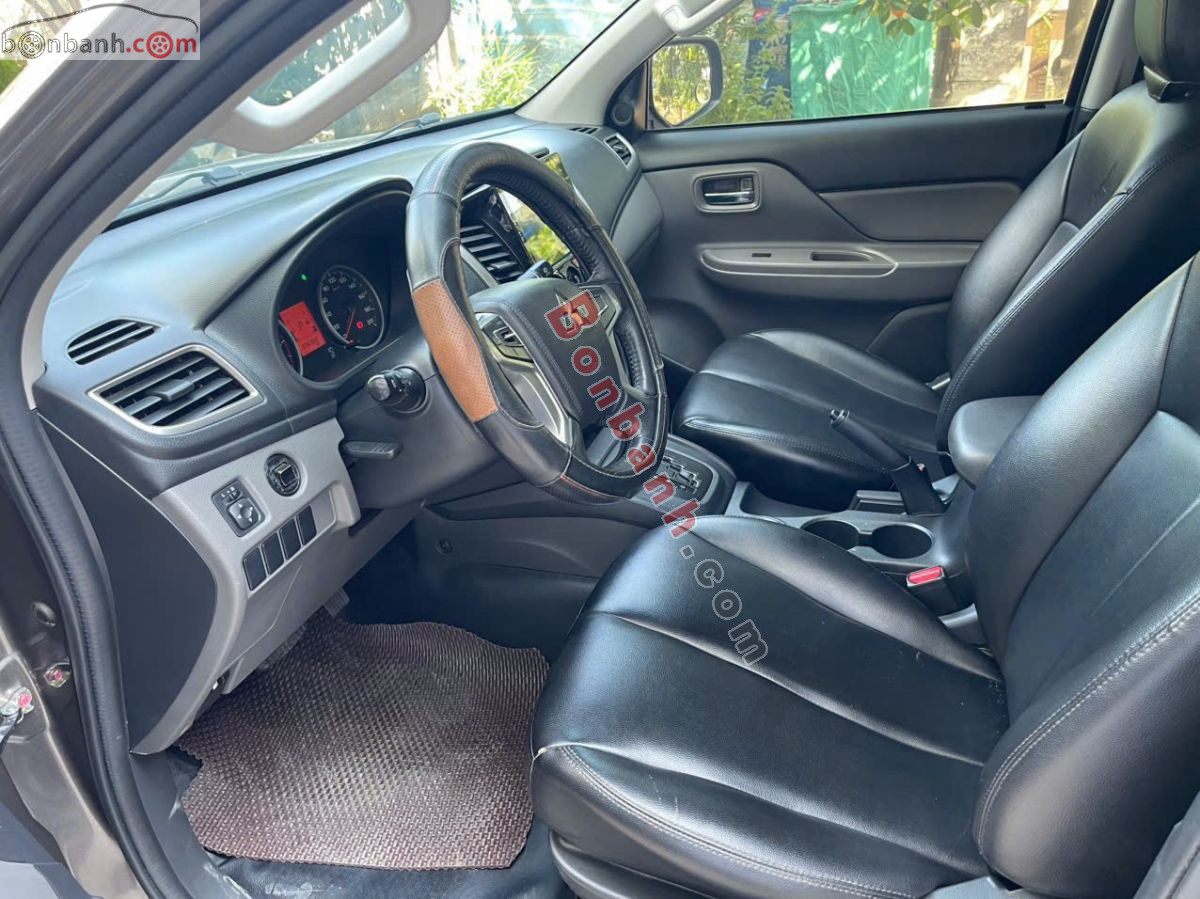 Mitsubishi Triton 4x2 AT 2019 - 380 Triệu 6