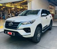 Bán xe Toyota Fortuner 2022 2.4L 4x2 AT giá 990 Triệu - TP HCM