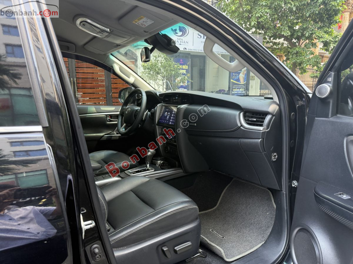 Toyota Fortuner 2.8L 4x4 AT 2022 - 940 Triệu 8