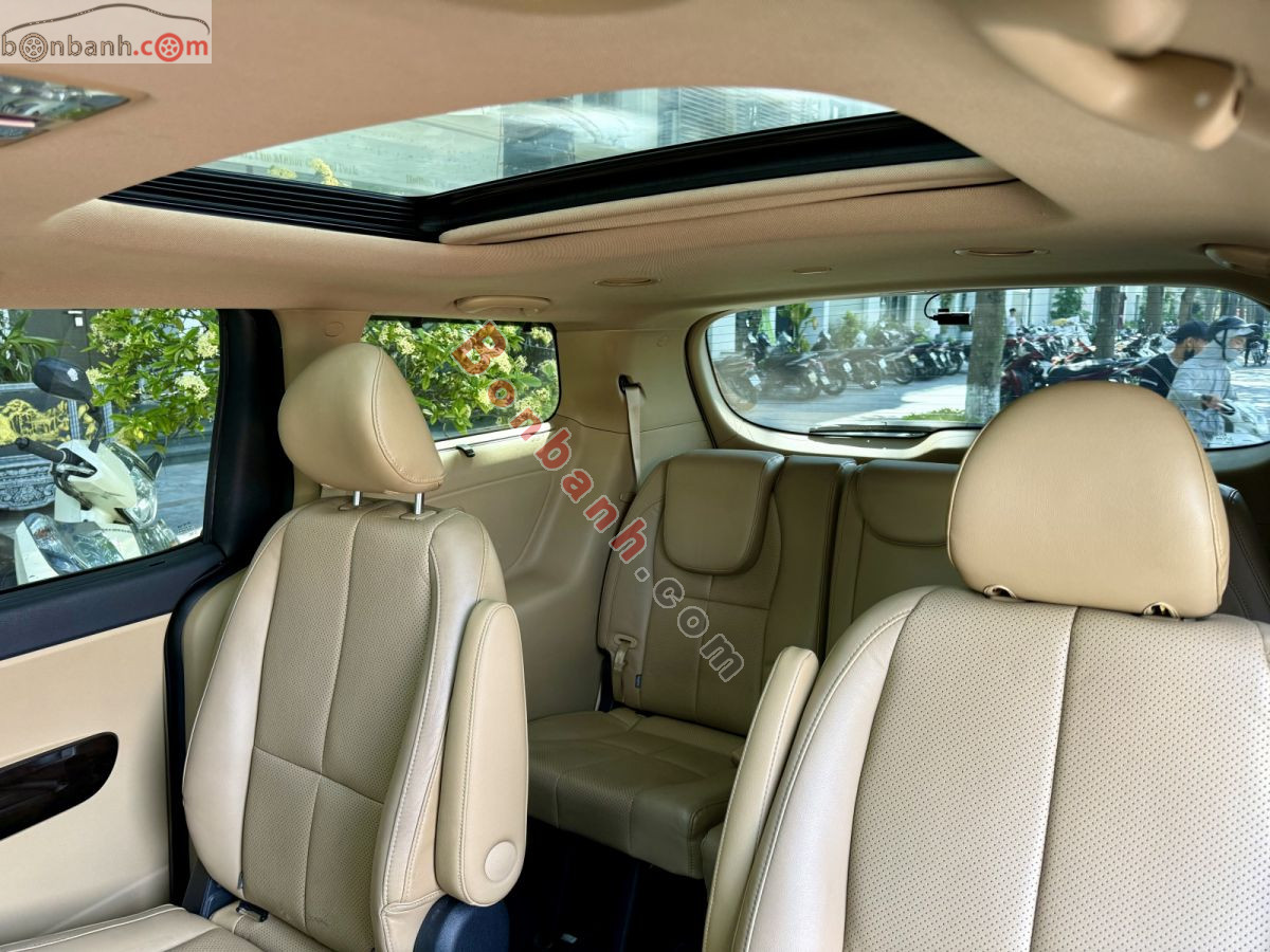 Xe 
			
							Kia Sedona 
						Platinum D 
						2018
						- 640 Triệu 10