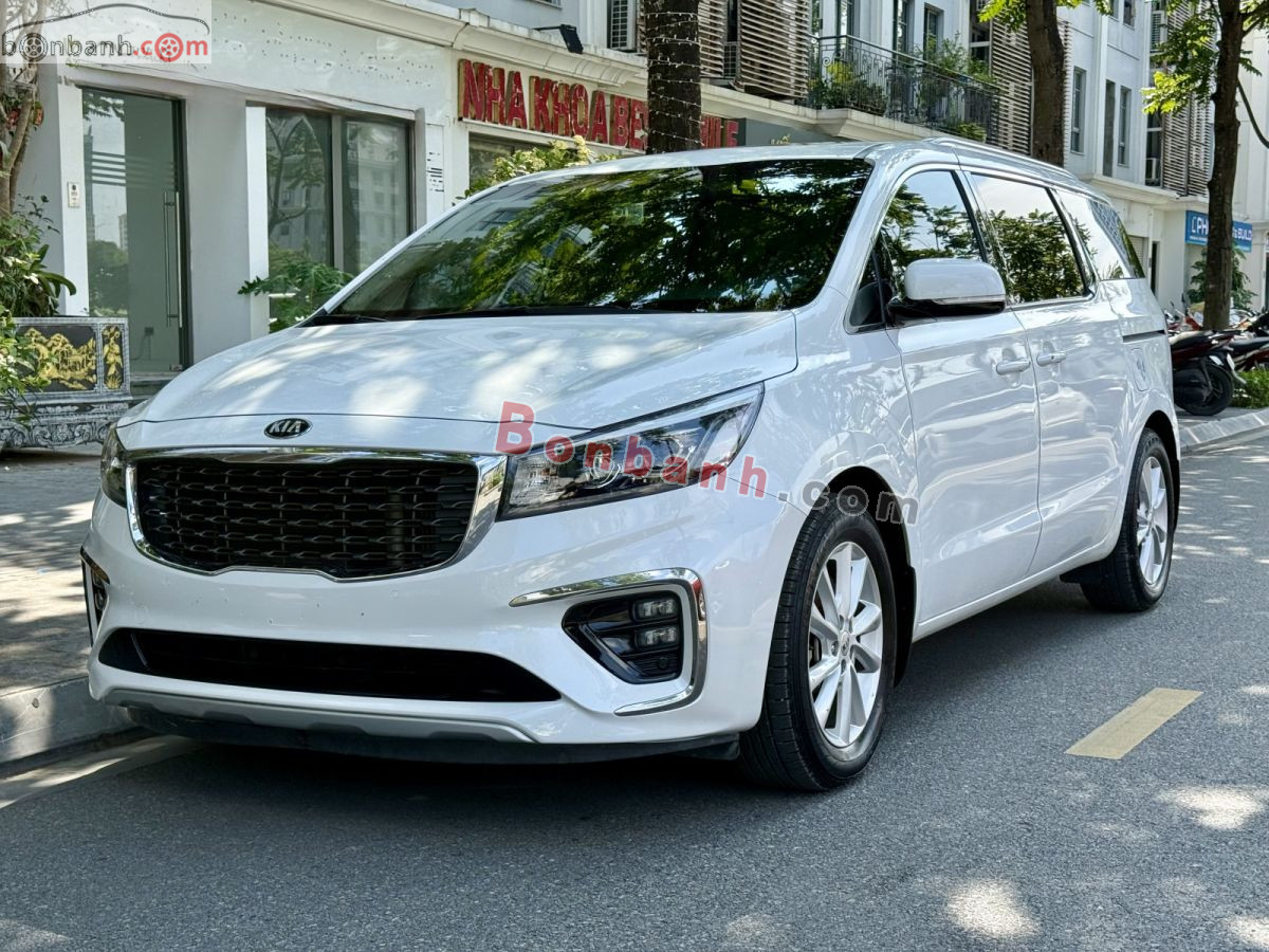 Kia Sedona Platinum D 2018 - 640 Triệu