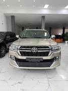 Bán xe Toyota Land Cruiser 2015 VX 4.6 V8 giá 2 Tỷ 700 Triệu - Hà Nội