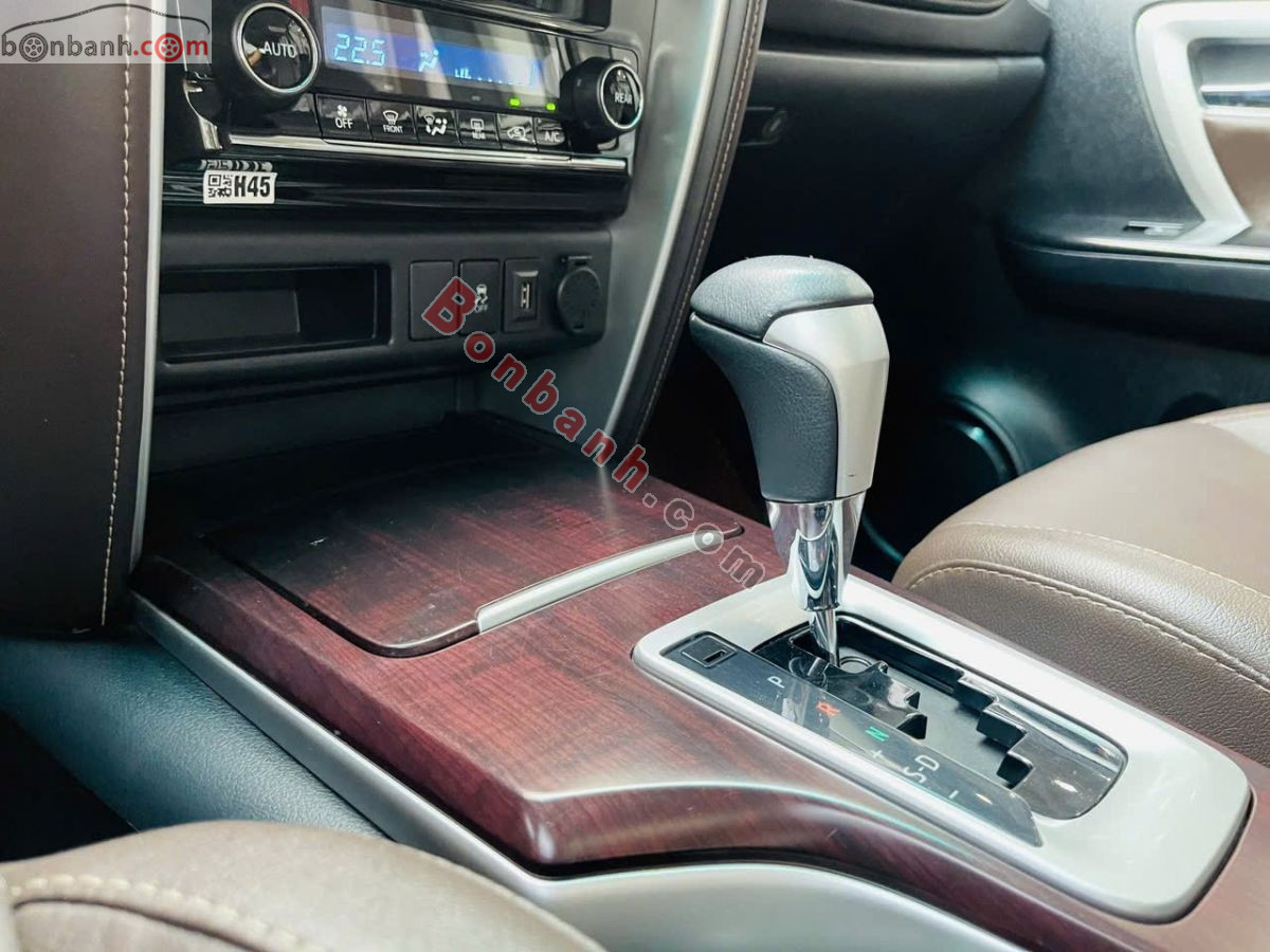 Toyota Fortuner 2.7V 4x2 AT 2017 - 630 Triệu 9