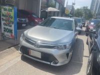 Bán xe Toyota Camry 2.0E 2016 giá 535 Triệu - Hà Nội