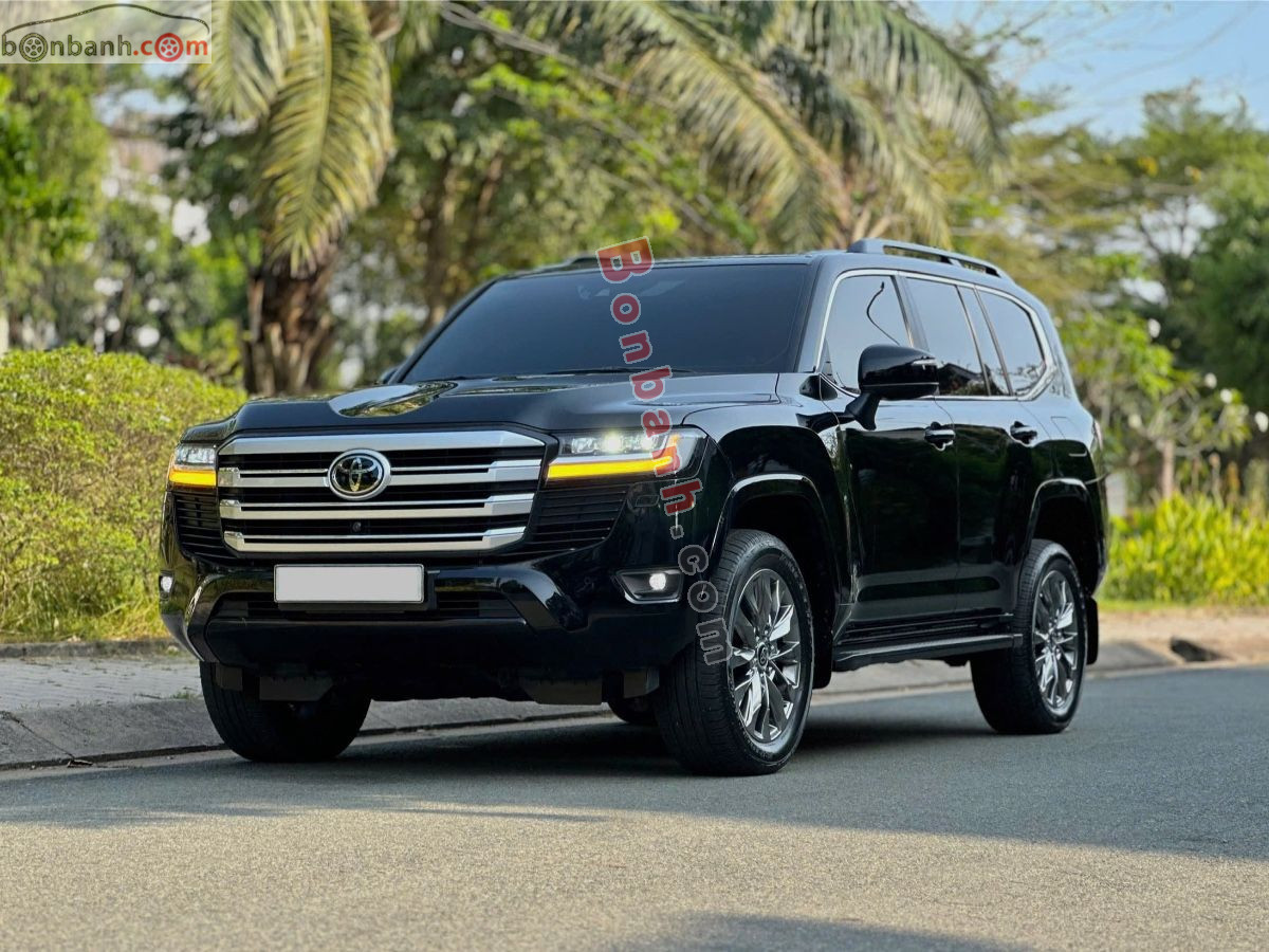 Toyota Land Cruiser VXR 4.0 V6 2022 - 4 Tỷ 486 Triệu