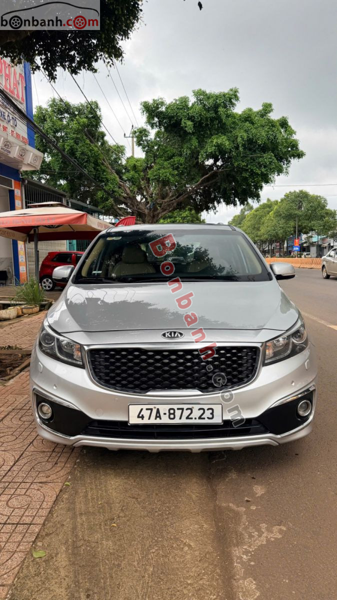 Kia Sedona 2.2L DATH 2017 - 500 Triệu 2