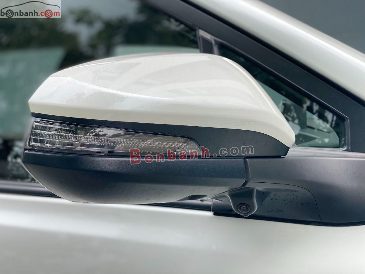 Toyota Innova Cross 2.0V CVT 2026 - 785 Triệu 6