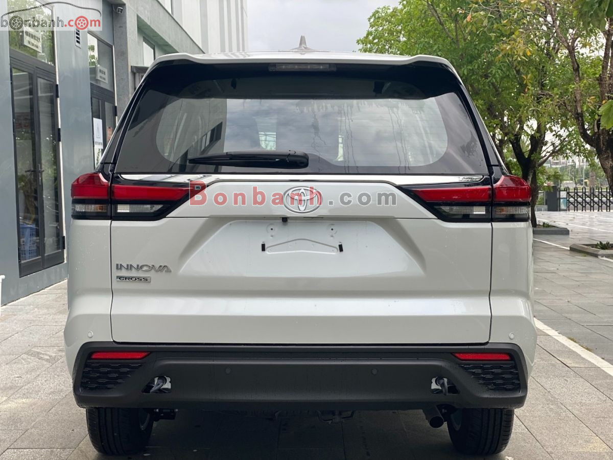 Toyota Innova Cross 2.0V CVT 2026 - 785 Triệu 5