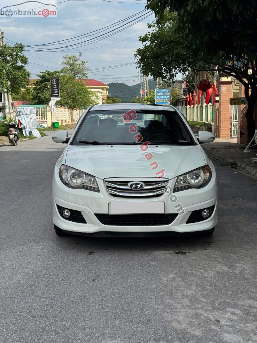 Hyundai Avante 2.0 AT 2011 - 215 Triệu