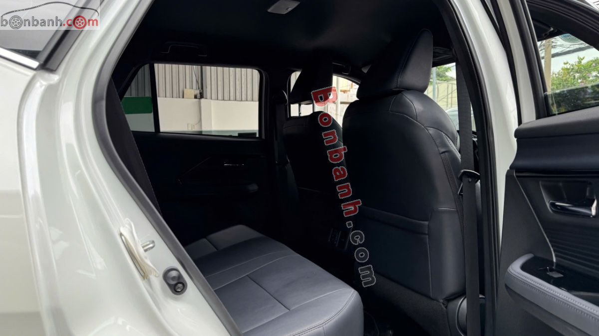 Toyota Yaris Cross 1.5 D-CVT 2025 - 639 Triệu 8