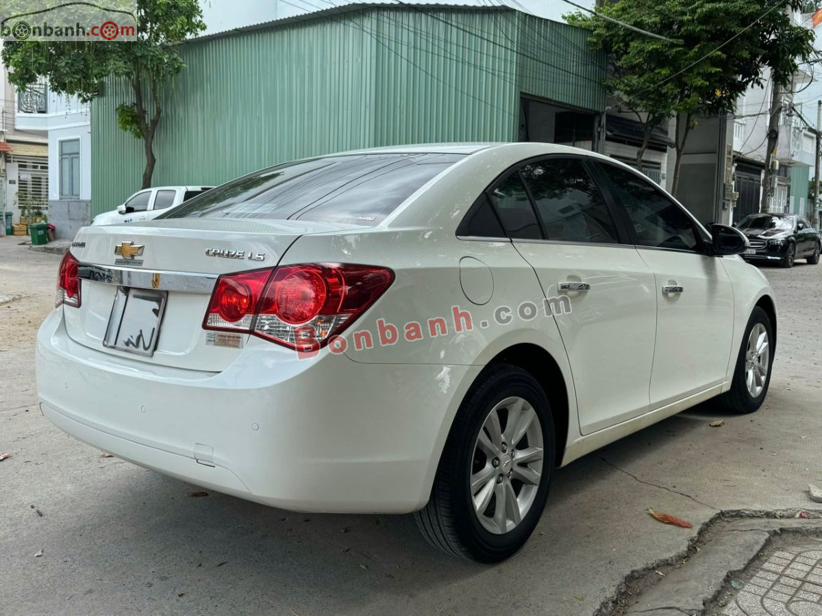 Chevrolet Cruze LS 1.6 MT 2015 - 208 Triệu 3