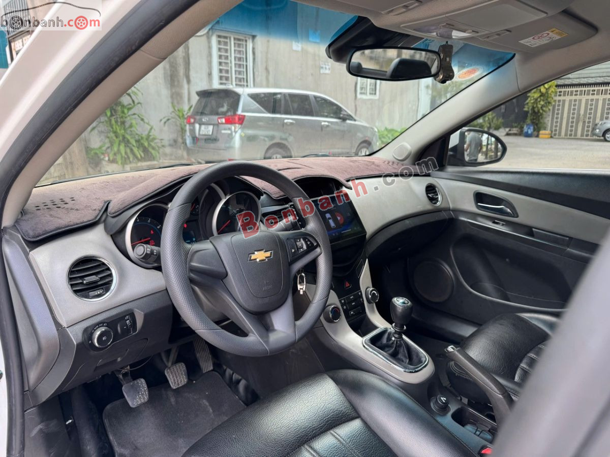Chevrolet Cruze LS 1.6 MT 2015 - 208 Triệu 5