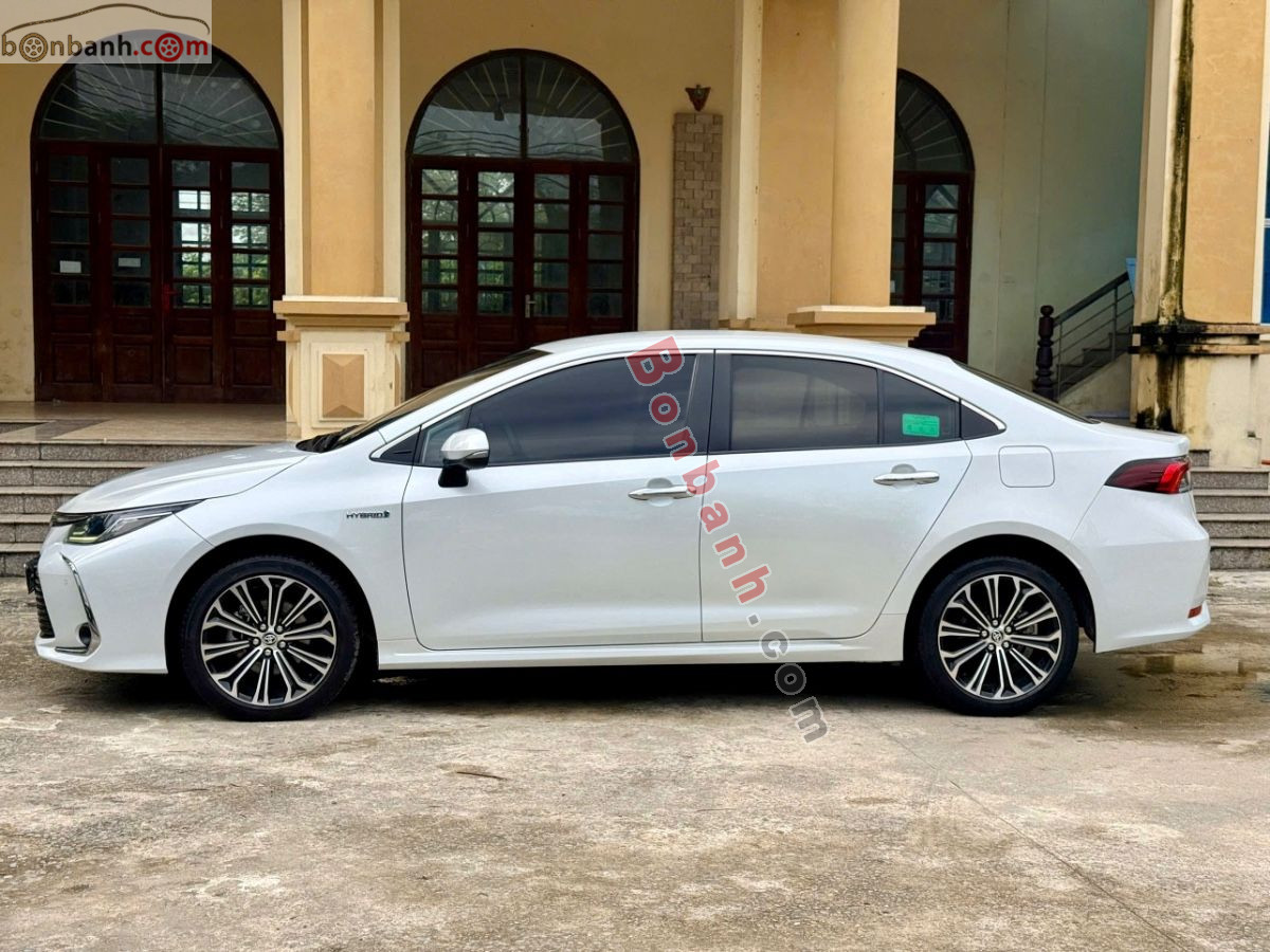Toyota Corolla altis 1.8HEV 2022 - 599 Triệu 3