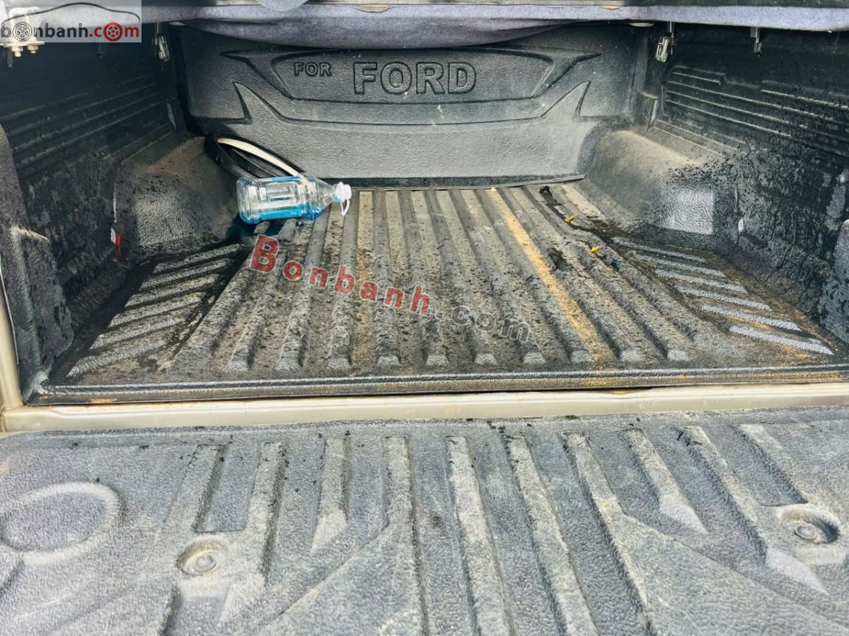 Ford Ranger XLS 2.2L 4x2 AT 2016 - 369 Triệu 9