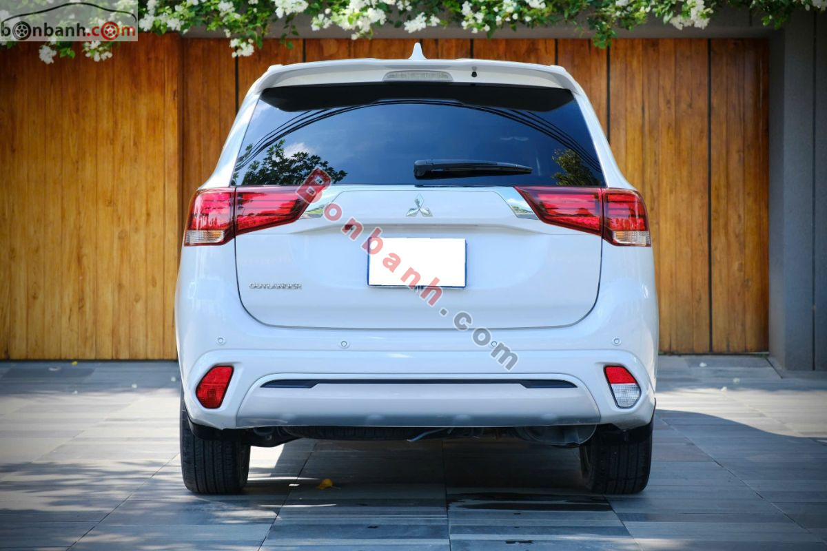 Mitsubishi Outlander 2.0 CVT 2023 - 649 Triệu 4