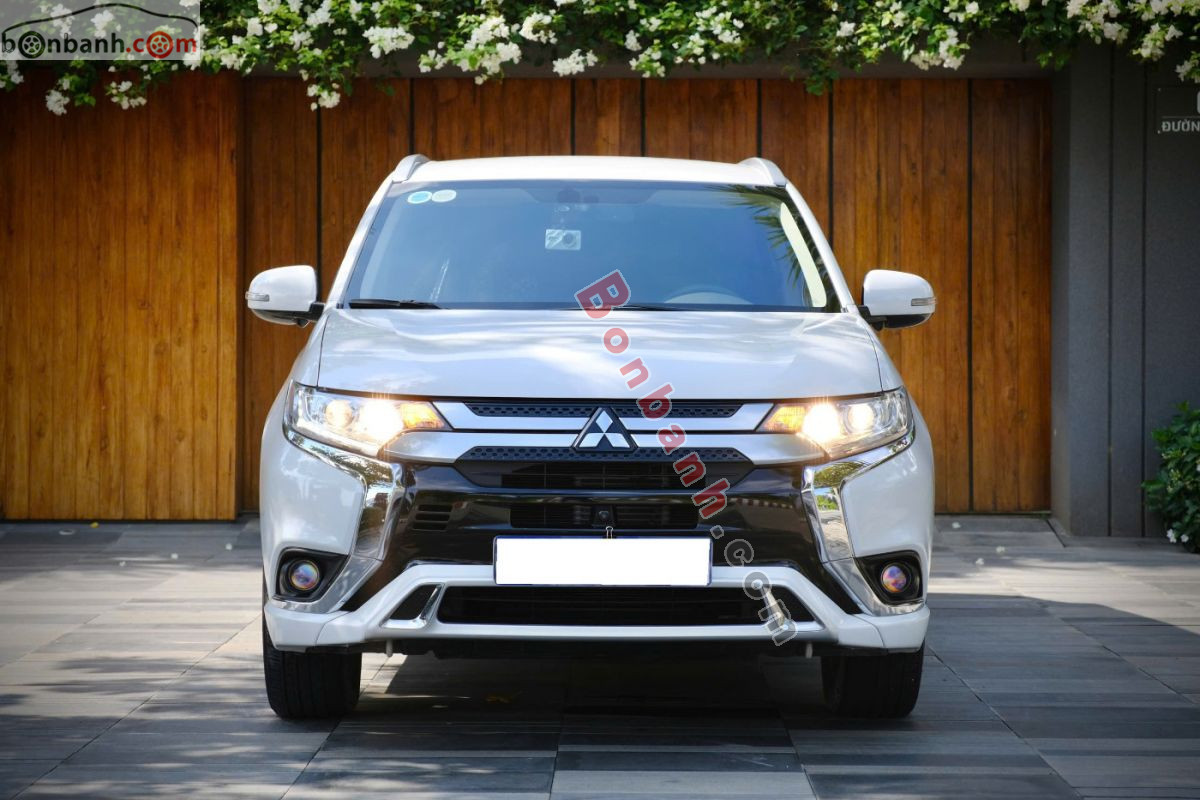 Mitsubishi Outlander 2.0 CVT 2023 - 649 Triệu 2