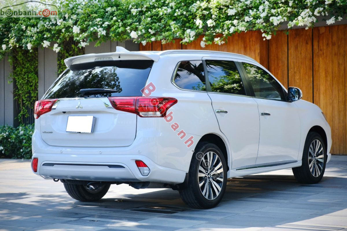 Mitsubishi Outlander 2.0 CVT 2023 - 649 Triệu 6