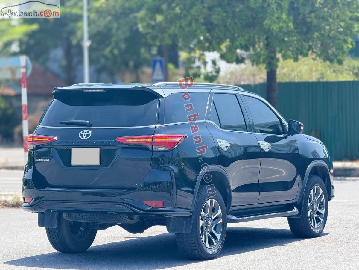Toyota Fortuner 2.4G 4x2 AT Legender 2021 - 938 Triệu 4