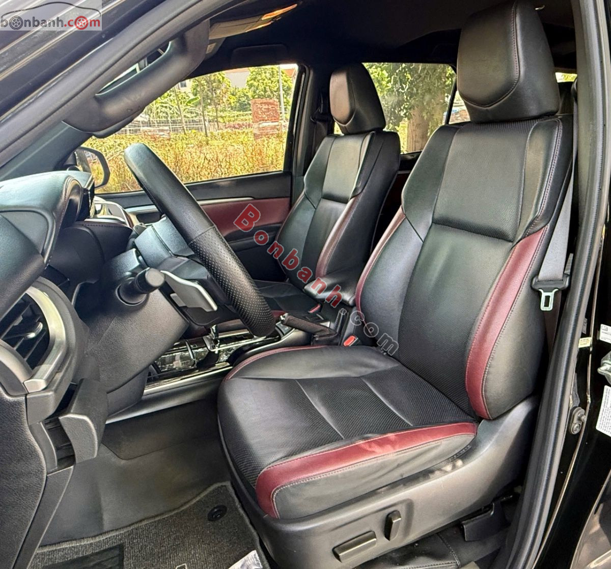 Toyota Fortuner 2.4G 4x2 AT Legender 2021 - 938 Triệu 6