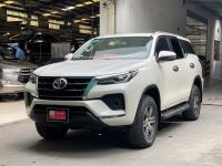 Bán xe Toyota Fortuner 2020 2.4G 4x2 AT giá 920 Triệu - TP HCM