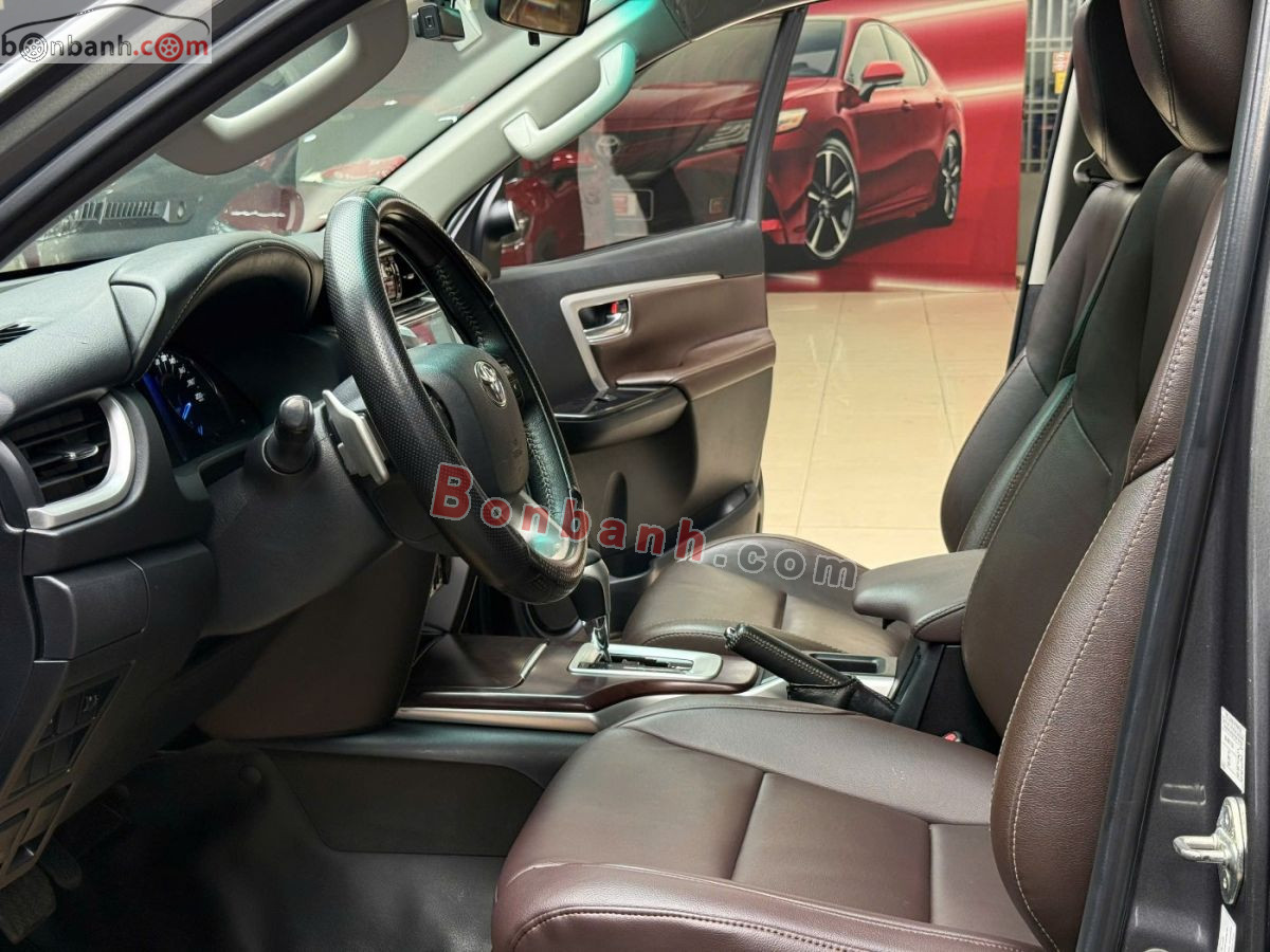 Toyota Fortuner 2.7V 4x2 AT 2017 - 620 Triệu 3