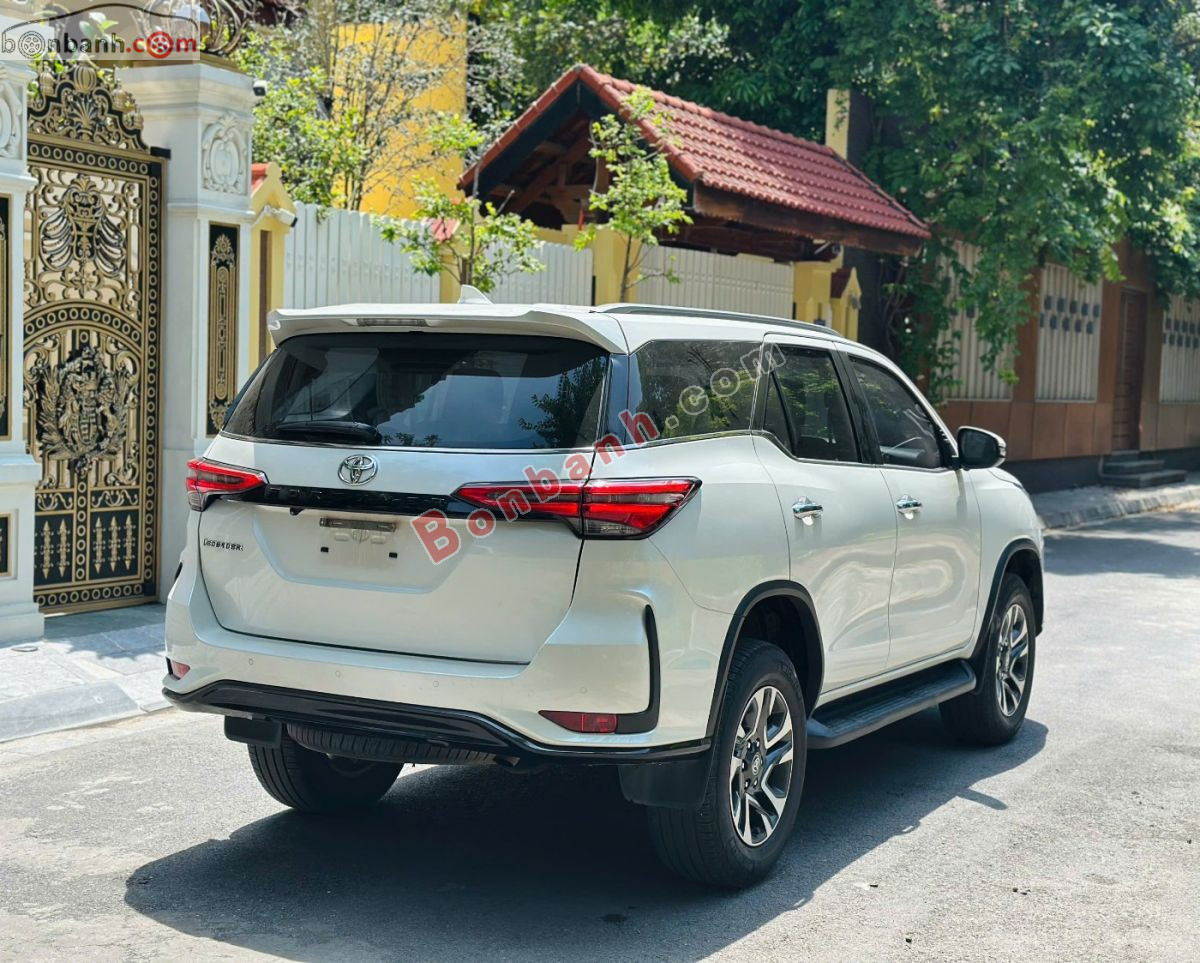 Toyota Fortuner 2.4G 4x2 AT Legender 2021 - 955 Triệu 4