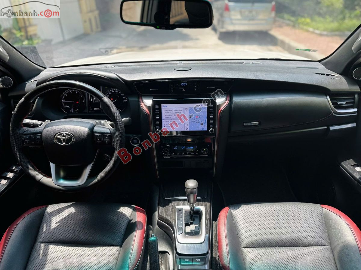 Toyota Fortuner 2.4G 4x2 AT Legender 2021 - 955 Triệu 8