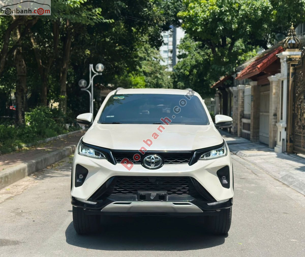 Toyota Fortuner 2.4G 4x2 AT Legender 2021 - 955 Triệu 2