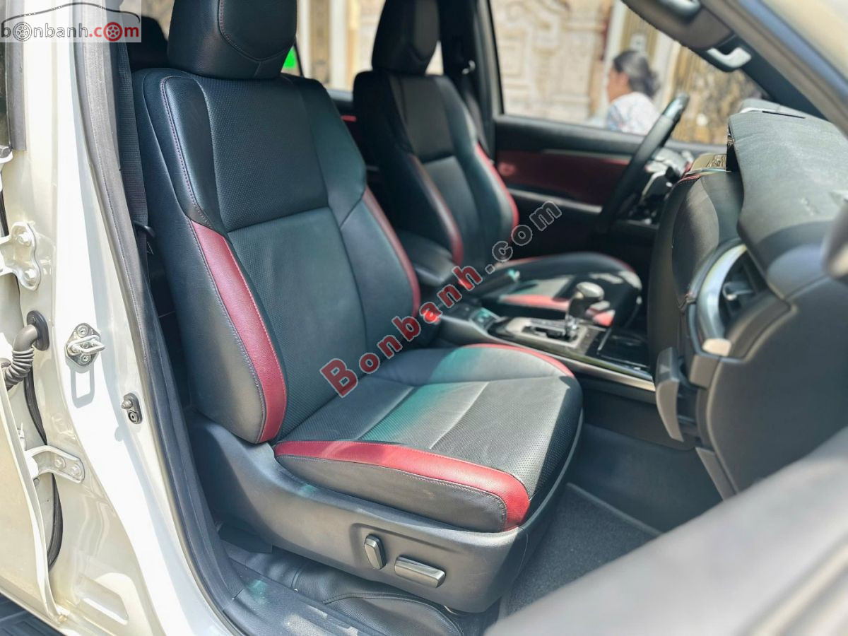 Toyota Fortuner 2.4G 4x2 AT Legender 2021 - 955 Triệu 9