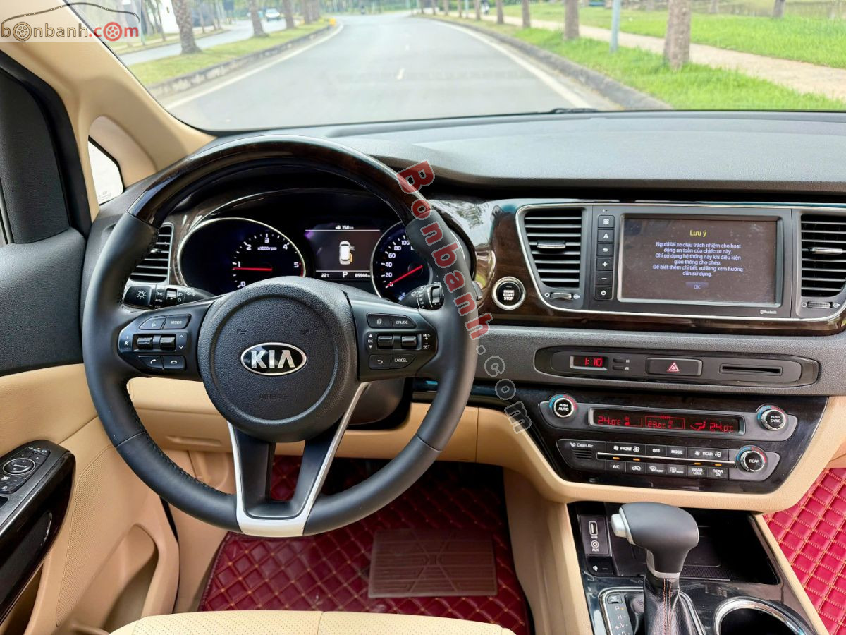 Kia Sedona 2.2 DAT Luxury 2019 - 625 Triệu 9
